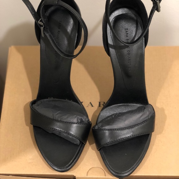 Zara black ankle strap heels - Picture 3 of 3